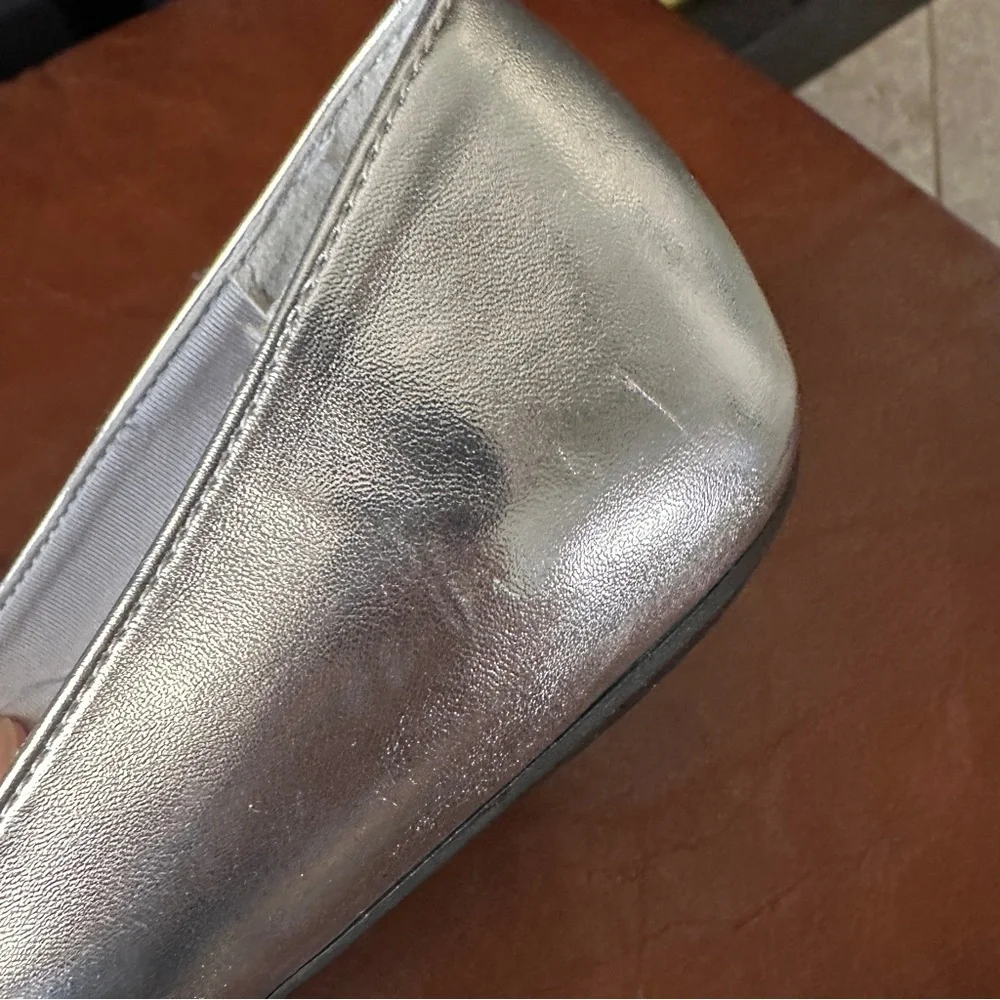 AK Anne Klein Silver and Black Flats